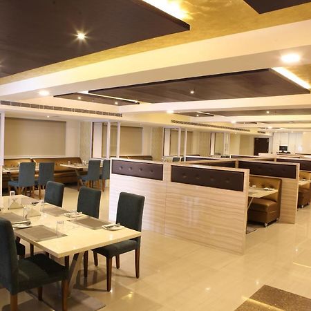 Nova Pride Hotel Hyderabad Ngoại thất bức ảnh