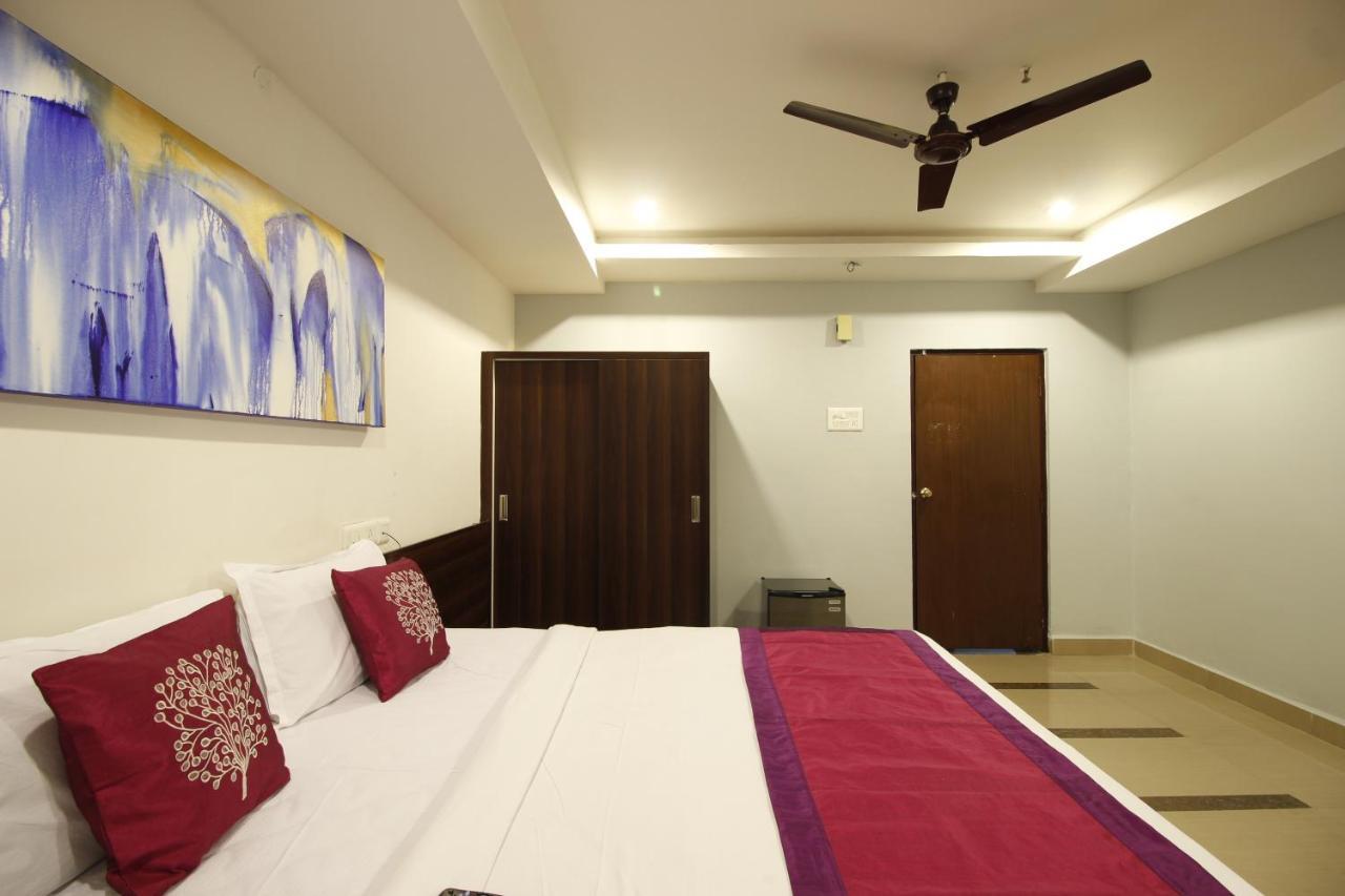 Nova Pride Hotel Hyderabad Ngoại thất bức ảnh