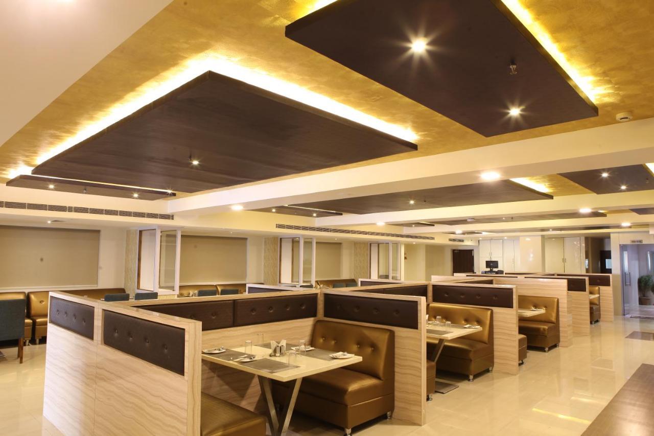 Nova Pride Hotel Hyderabad Ngoại thất bức ảnh