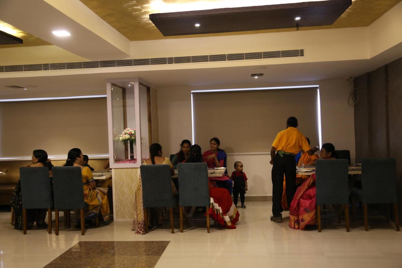 Nova Pride Hotel Hyderabad Ngoại thất bức ảnh